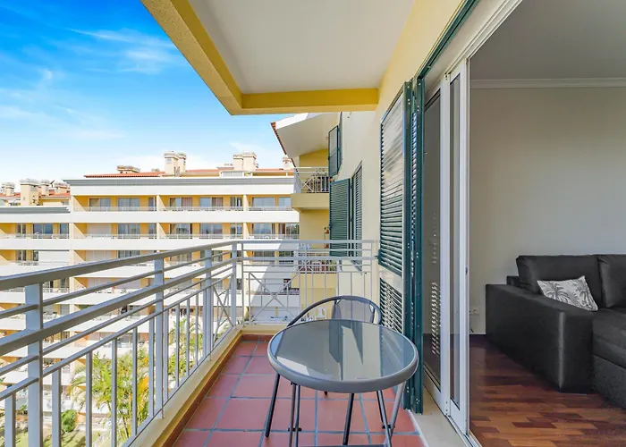 Tulipa Prime Location Apartament Funchal (Madeira)